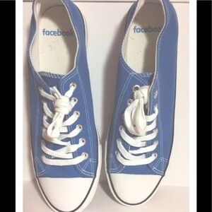 NWOB Facebook LE Blue Canvas Sneakers  Size 12